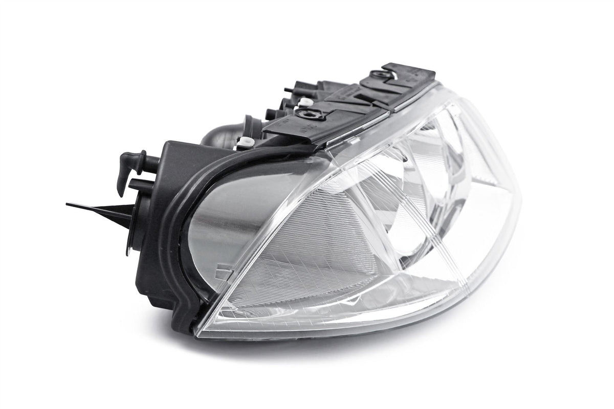 Volkswagen Passat Right Headlight, Hella OEM, OEM 3B0941016 - View 10