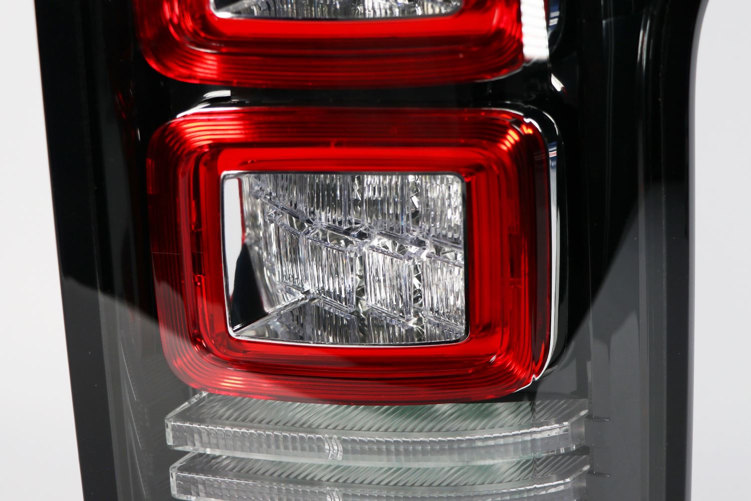 Land Rover Range Rover Right Rear Light, Valeo OEM, OEM CK52-13404 - View 9