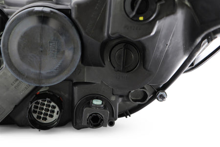 Land Rover Discovery Headlight Cover, Valeo OEM, OEM LR085633 - View 3