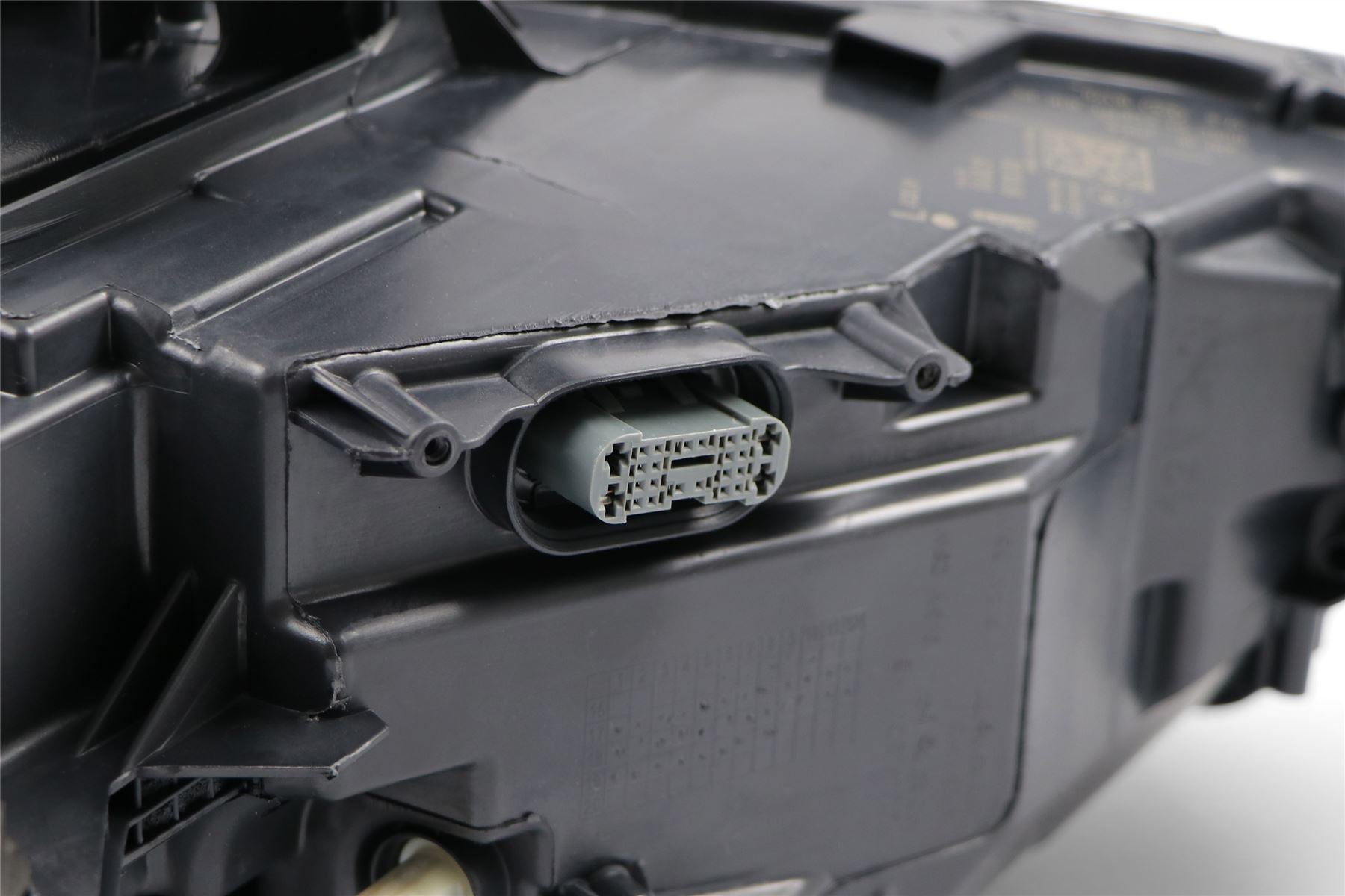 Audi A3 Left Headlight, Valeo OEM, OEM 8V0941773D - View 8