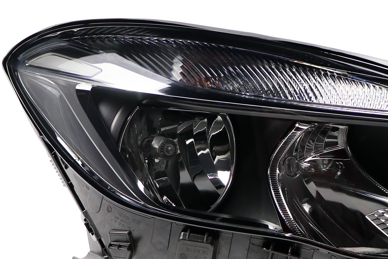 Mercedes-Benz GLA Right Headlight, Magneti Marelli OEM, OEM A1568200661 - View 7