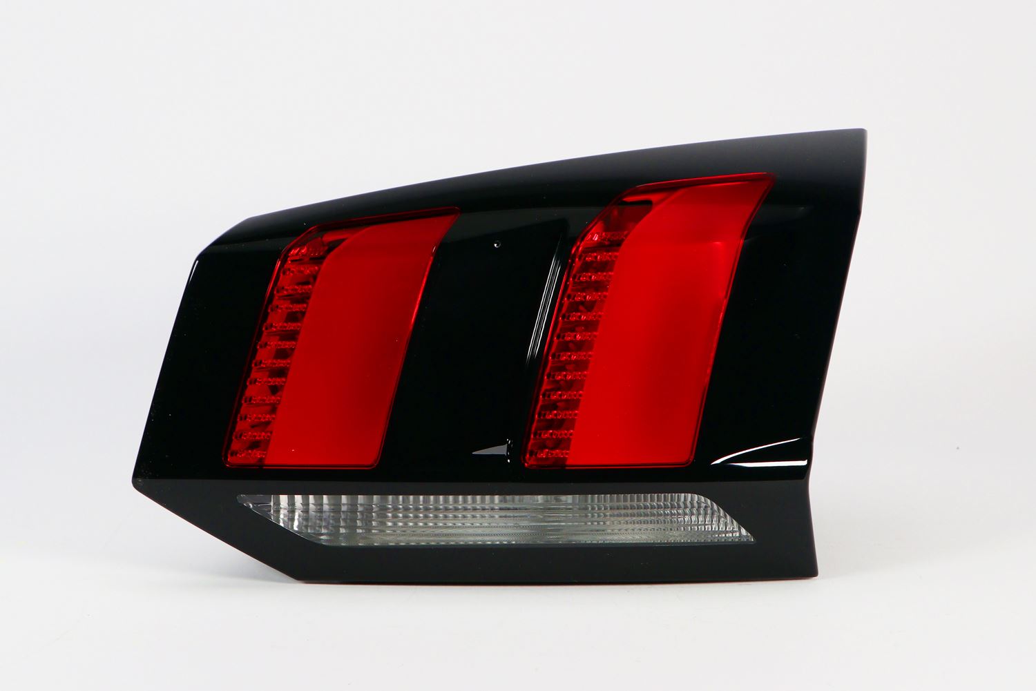 Peugeot 5008 Right Rear Light, Magneti Marelli OEM, OEM 9811027780, MPN LLM121