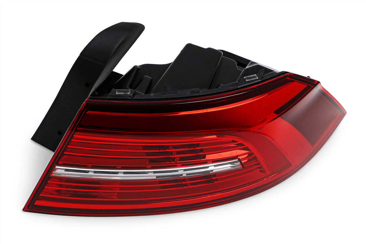 Volkswagen Passat Left Rear Light, Magneti Marelli OEM, OEM 3G5945208C - View 9