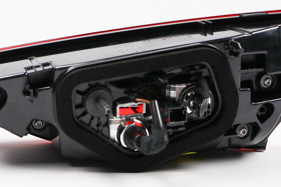 Vauxhall Grandland Left Rear Light, Magneti Marelli OEM, OEM 3647251 - View 2