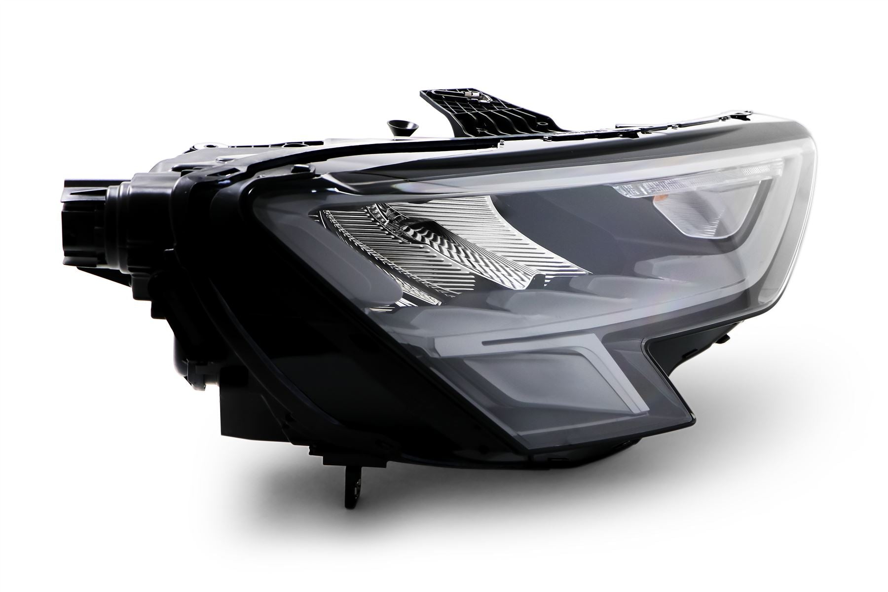 Audi A3 Sportback Right Headlight, Valeo OEM, OEM 8Y0941012A - View 4