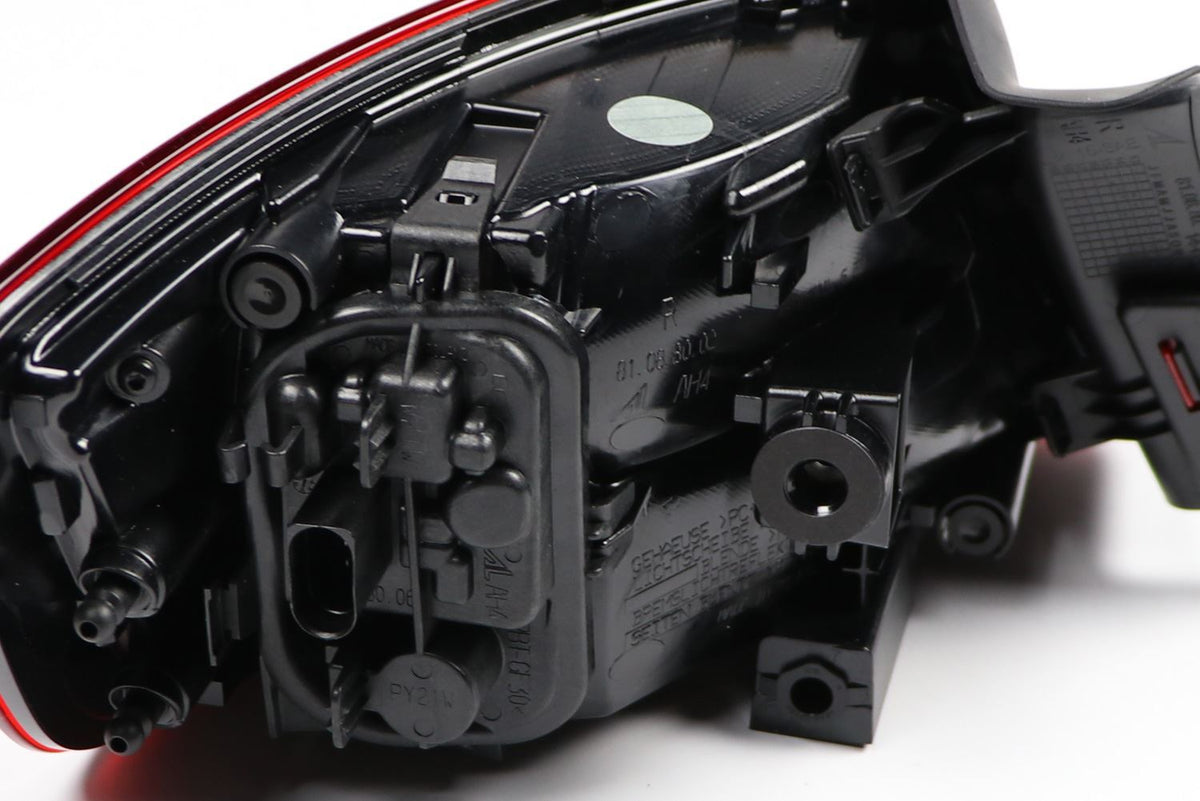 Audi A3 Right Rear Light, Magneti Marelli OEM, OEM 8V4945096C - View 10