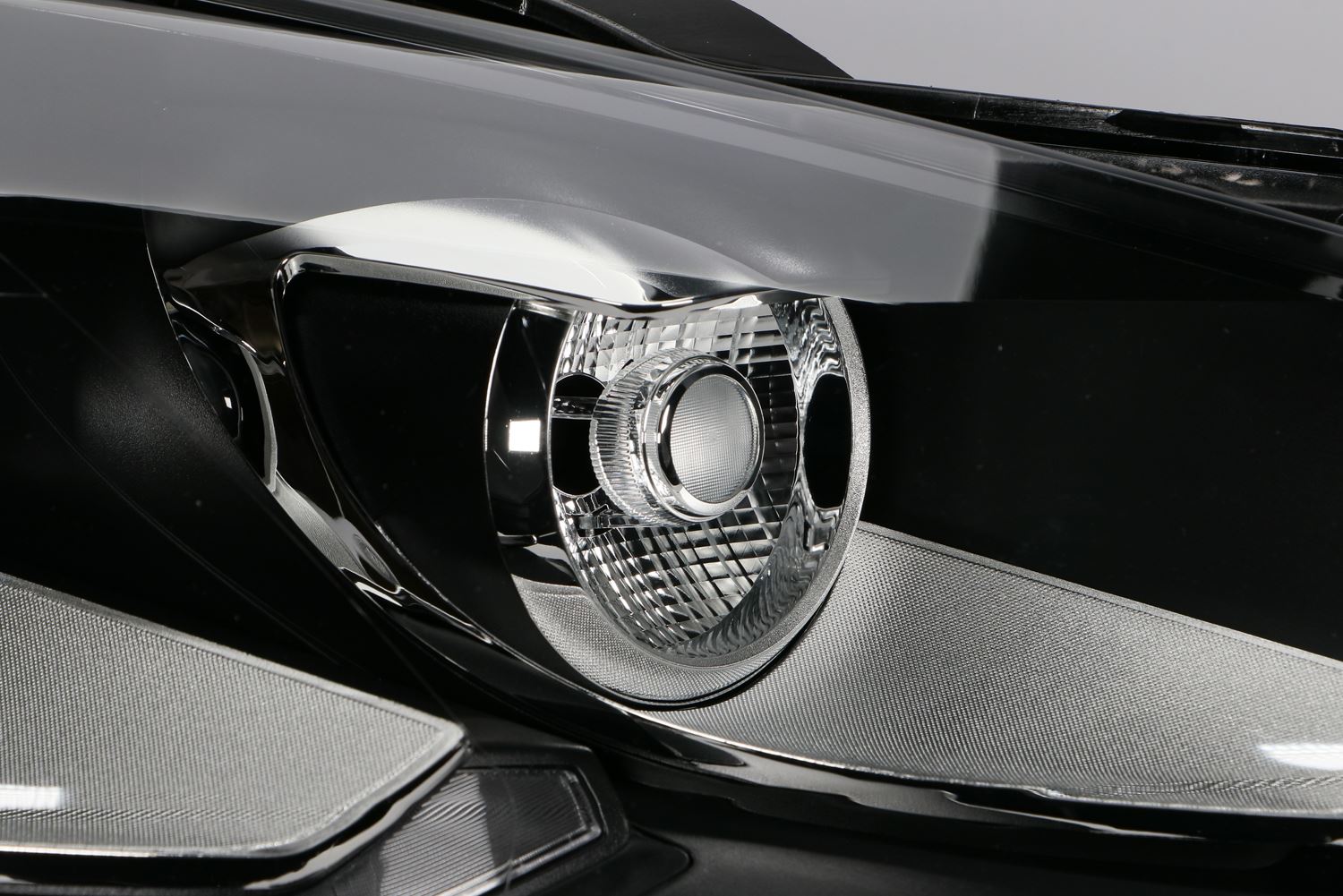 Hella Bi-Xenon AFS Right Headlight for Volkswagen, OEM quality, OEM 5K2941752C - View 2