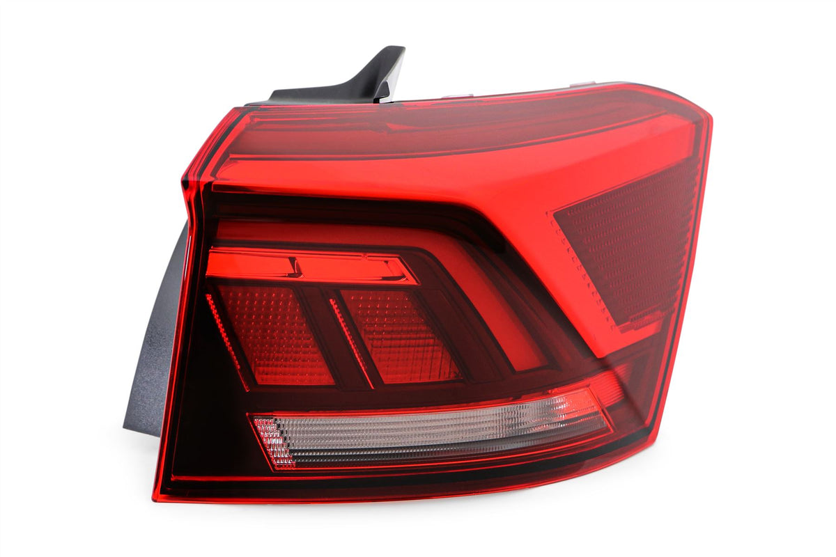 Volkswagen T-Roc Right Rear Light, Magneti Marelli OEM, OEM 2GA945096A, MPN LLM591