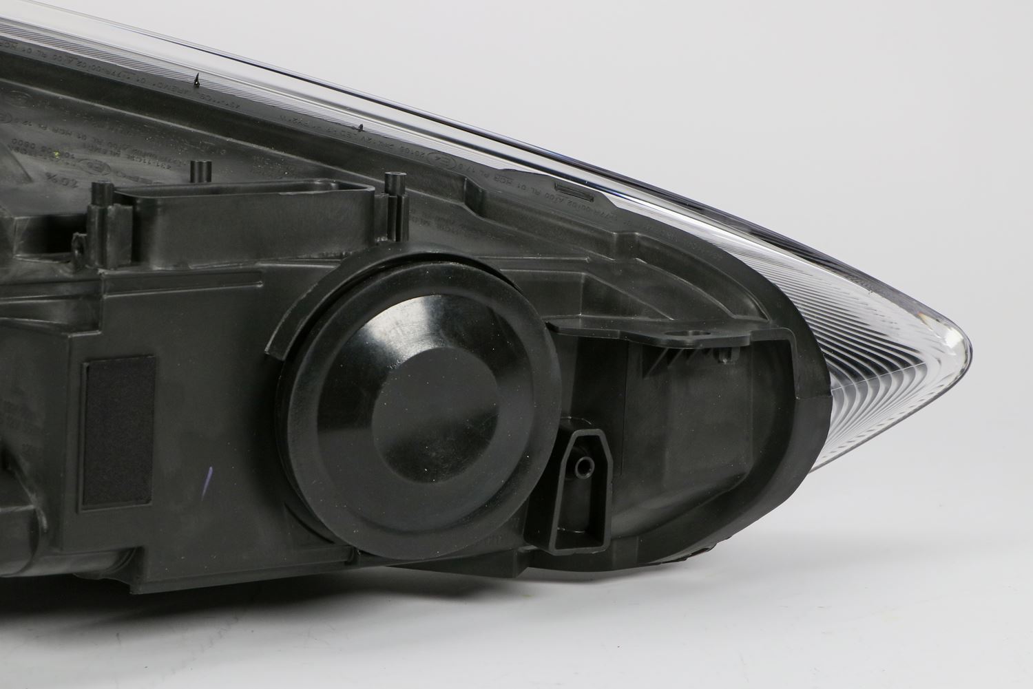 Hella LED DRL Left Headlight for Ford, OEM quality, OEM 1866246 - View 8