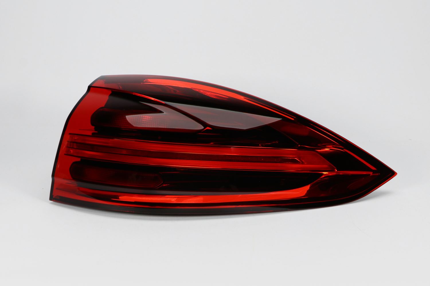Porsche Cayenne Right Rear Light, Valeo OEM, OEM 95863106200, MPN 45450