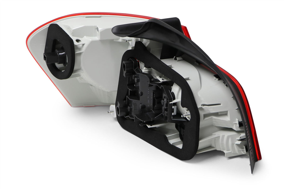 Hella Right Rear Light for BMW, OEM quality, OEM 63217273430 - View 4
