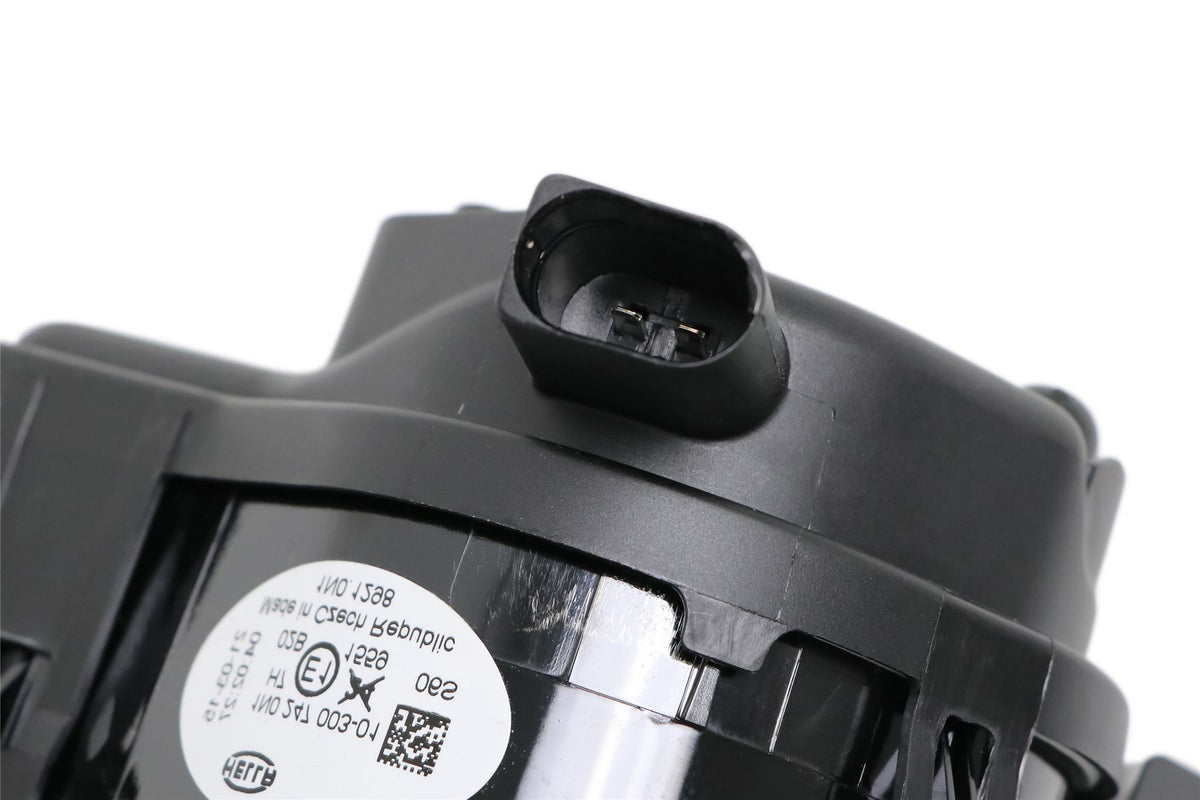 Hella Right Front Fog Light for Audi, OEM quality, OEM 8P0941700A - View 2