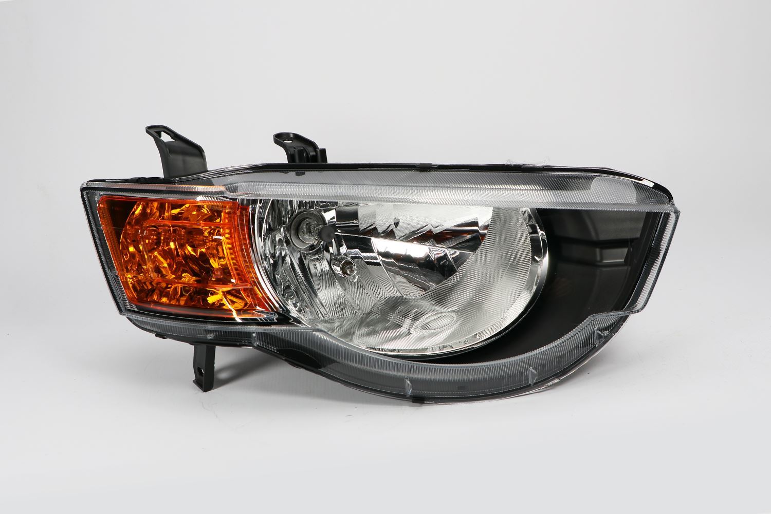 Mitsubishi Colt Right Headlight, Magneti Marelli OEM, OEM 8301B654 - View 9