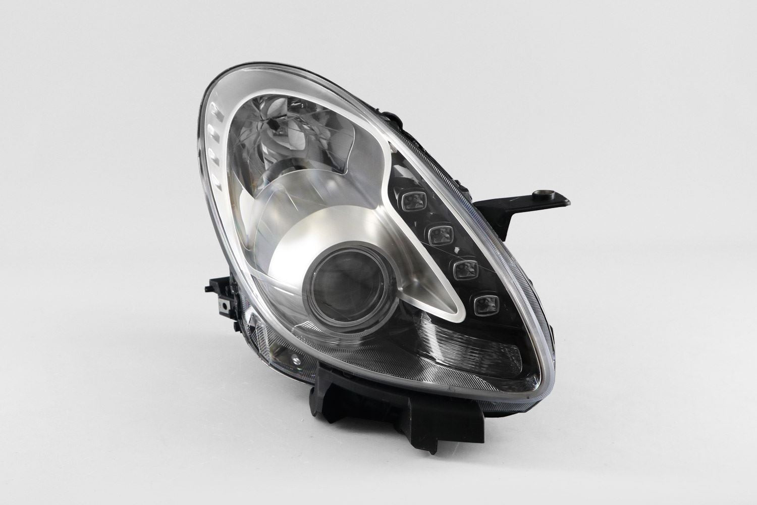 Alfa Romeo Giulietta Right Headlight, Magneti Marelli OEM, OEM 50520229, MPN MHL8991