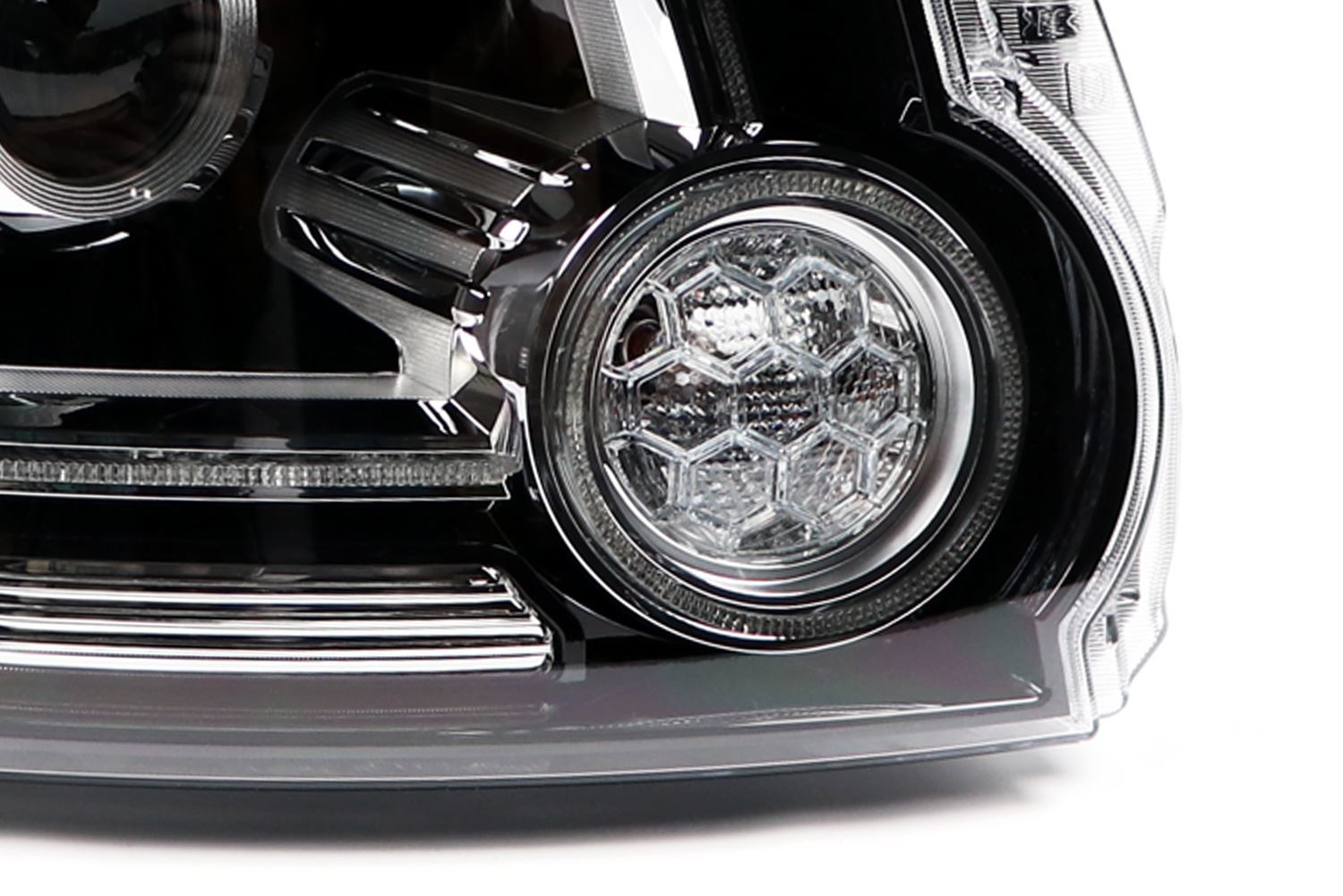 Land Rover Discovery Headlight Cover, Valeo OEM, OEM LR052377 - View 12