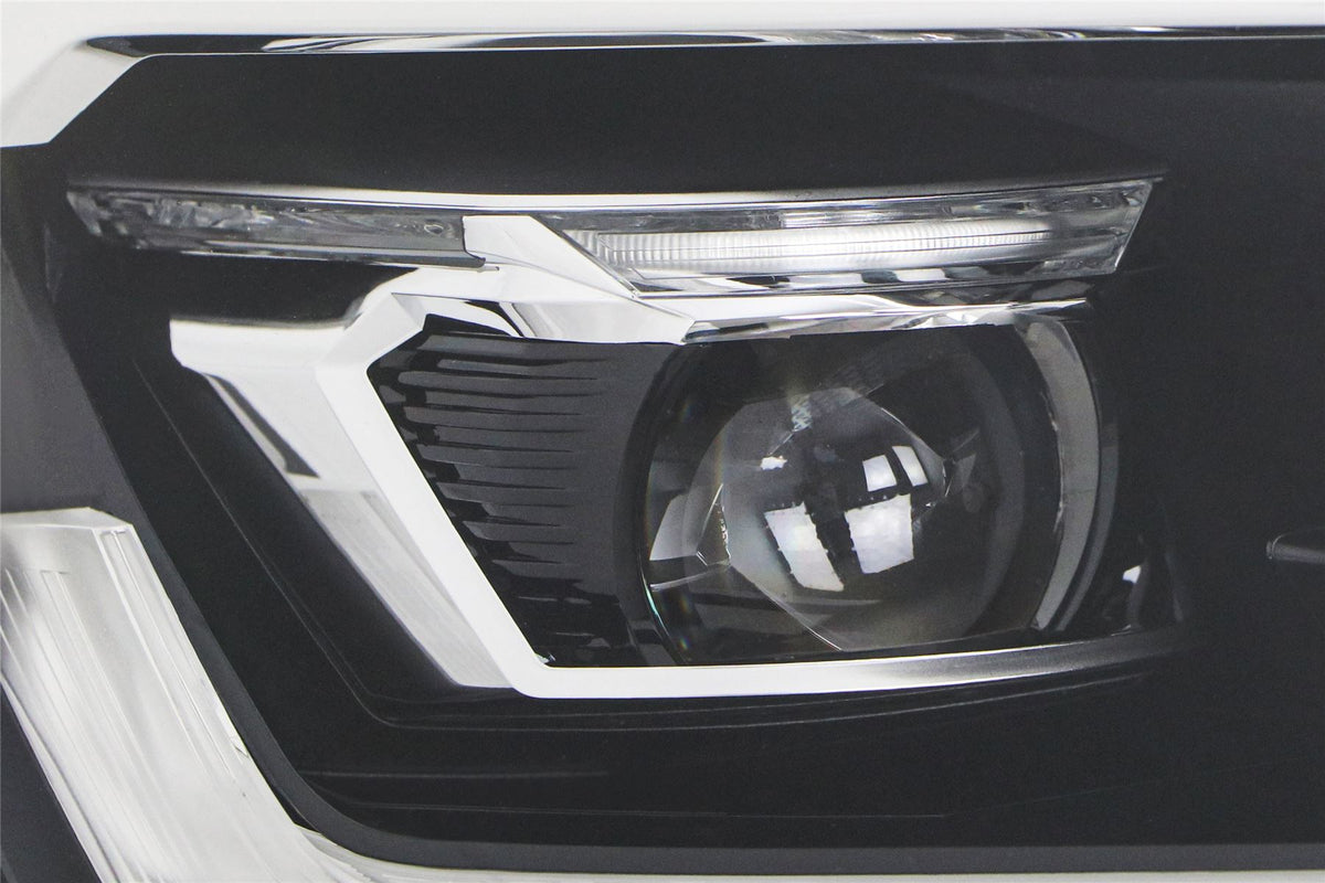 Volkswagen Transporter T6.1 Right Headlight, Valeo OEM, OEM 7L2941774A - View 12
