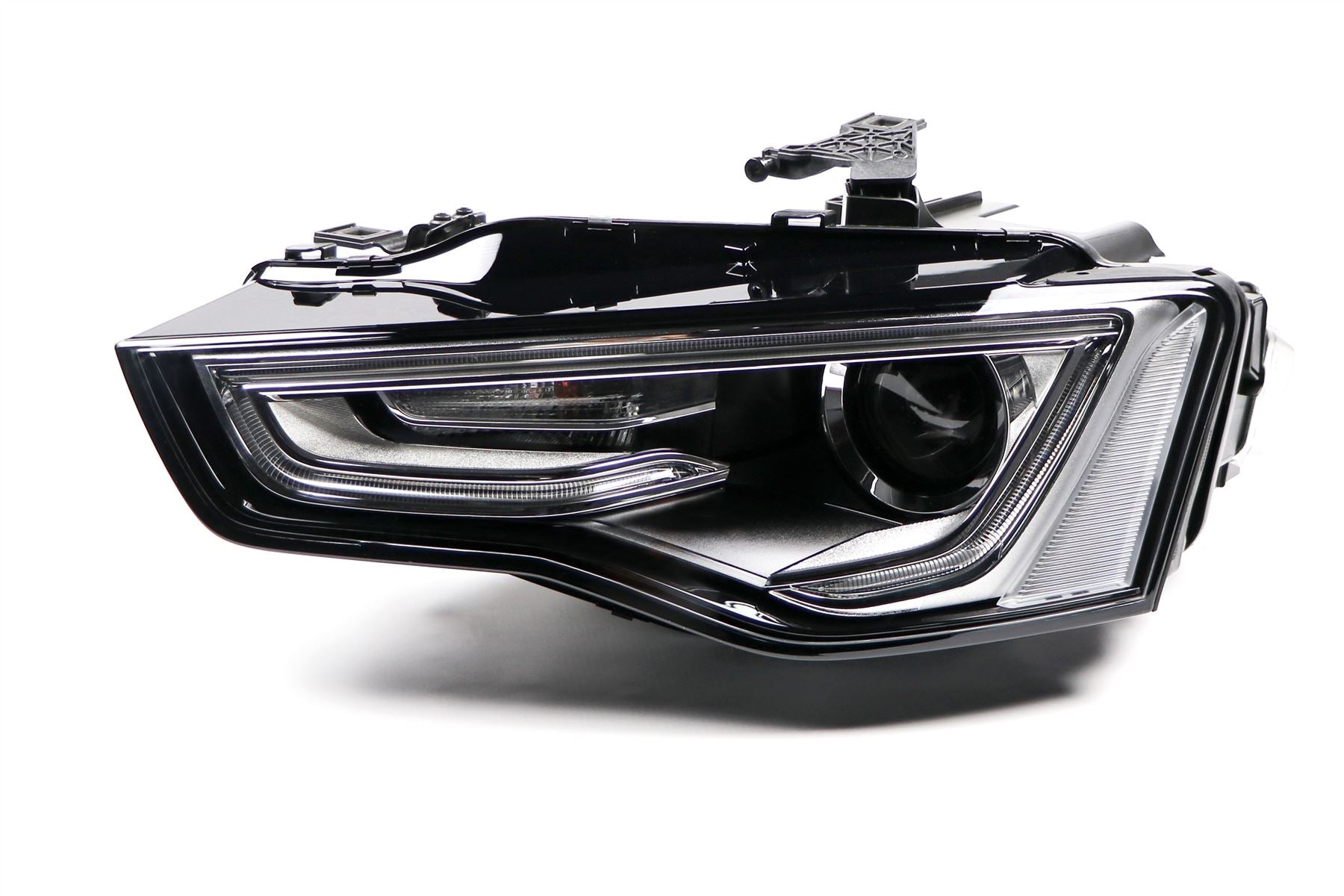 Audi A5 Left Headlight, Magneti Marelli OEM, OEM 8T0941043D, MPN MHL7892