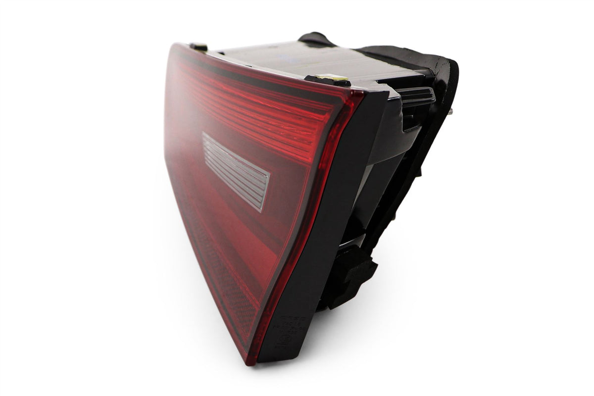 Audi A3 Right Rear Light, Magneti Marelli OEM, OEM 8V3945094B - View 9