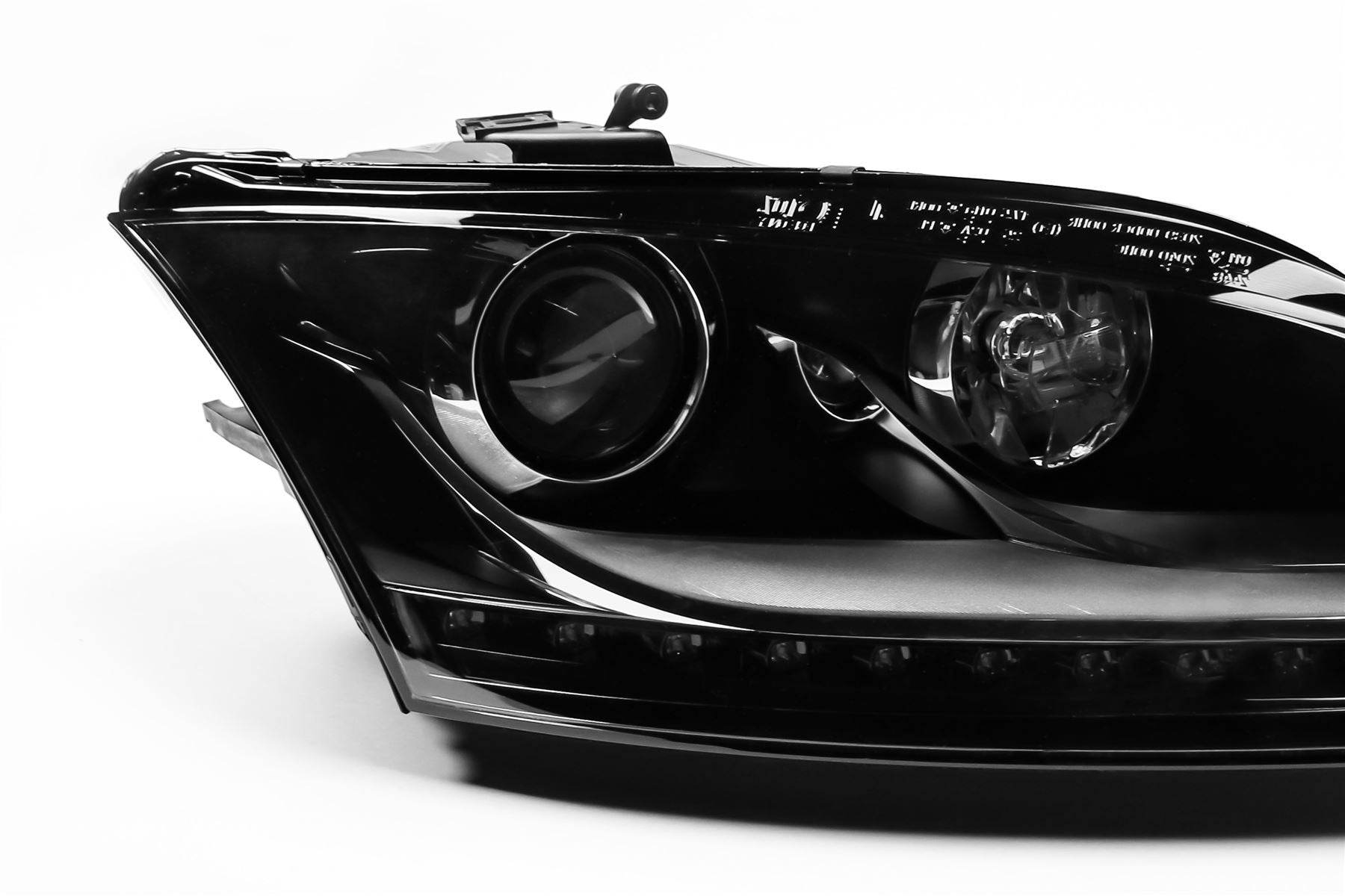 Audi TT Right Headlight, Magneti Marelli OEM, OEM 8J0941030AA - View 2