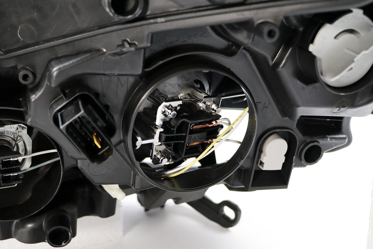 Peugeot 208 Right Headlight, Valeo OEM, OEM 9822690280 - View 2