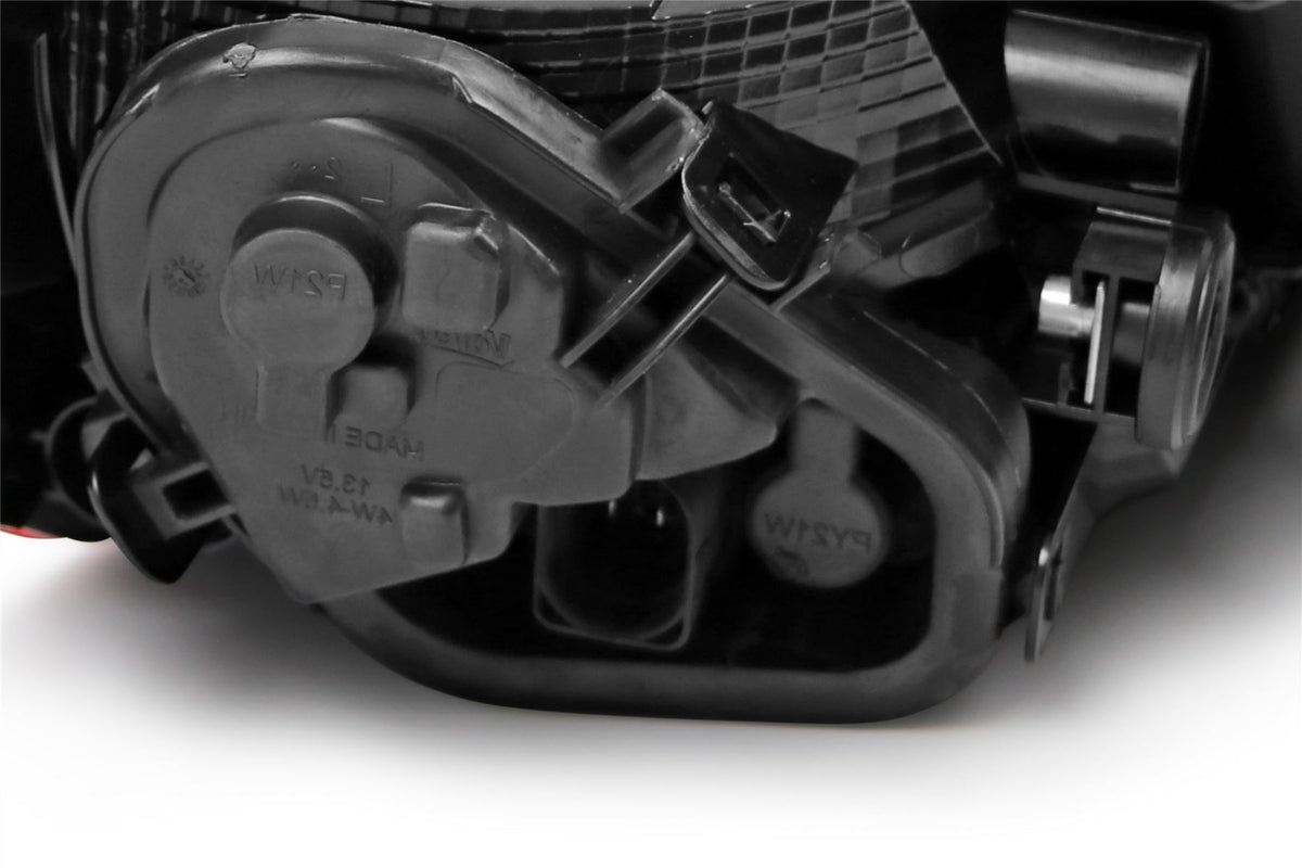 Seat Leon Right Rear Light, Valeo OEM, OEM 5F0945208C - View 9