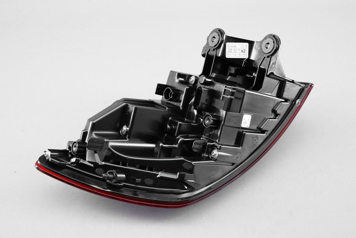 Audi A4 B9 Right Rear Light, Magneti Marelli OEM, OEM 8W9945092 - View 12