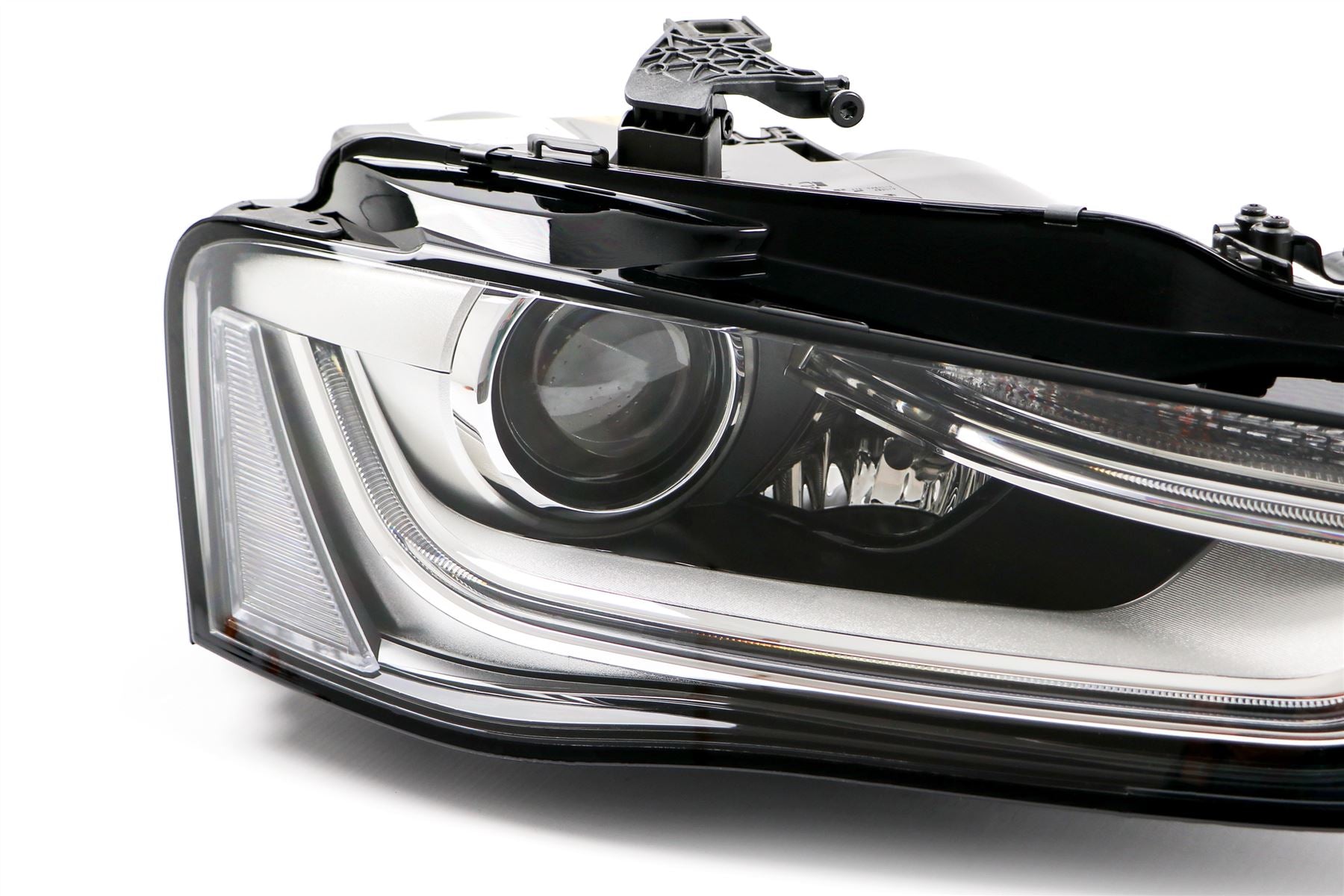 Audi A4 B8 Right Headlight, Magneti Marelli OEM, OEM 8K0941030T - View 10