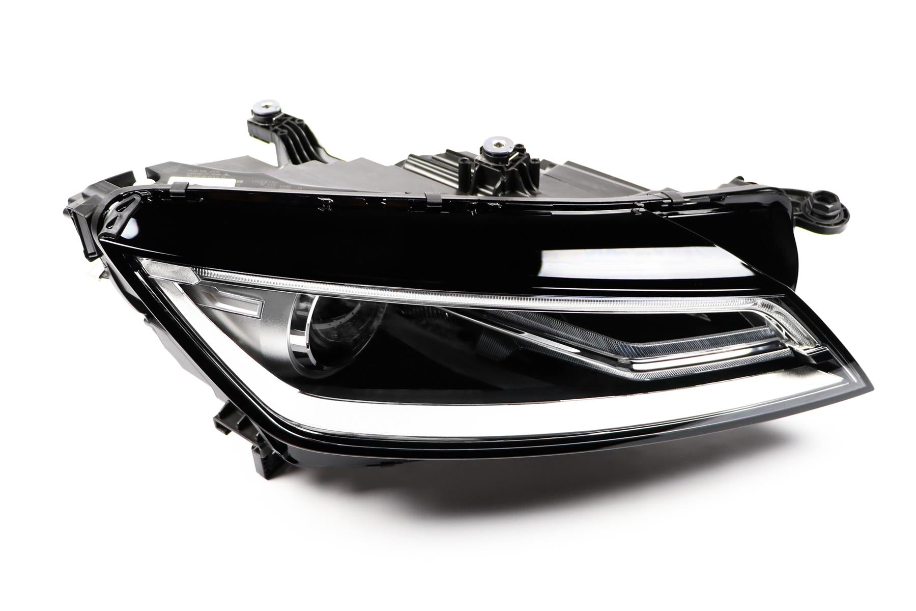 Audi TT Right Headlight, Magneti Marelli OEM, OEM 8S0941044A - View 12
