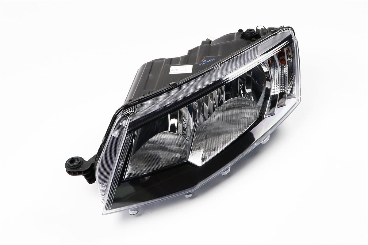 Skoda Octavia Left Headlight, Magneti Marelli OEM, OEM 5E2941015 - View 5