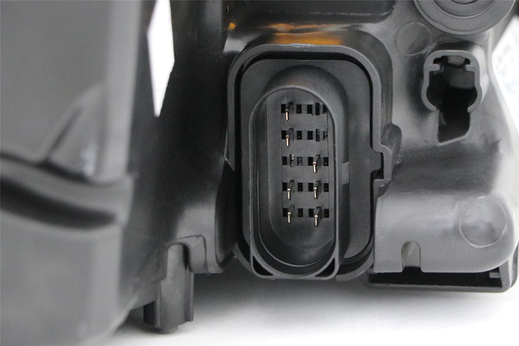 Hella Left Headlight for Ford, OEM quality, OEM 1521199 - View 8