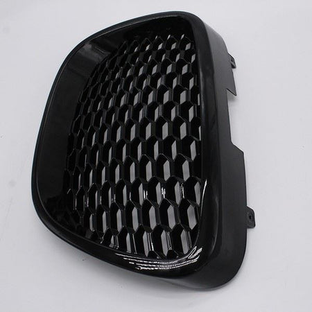 Bumper Grille Front - for Seat - OEM 1133007 | Eurowagens - View 3
