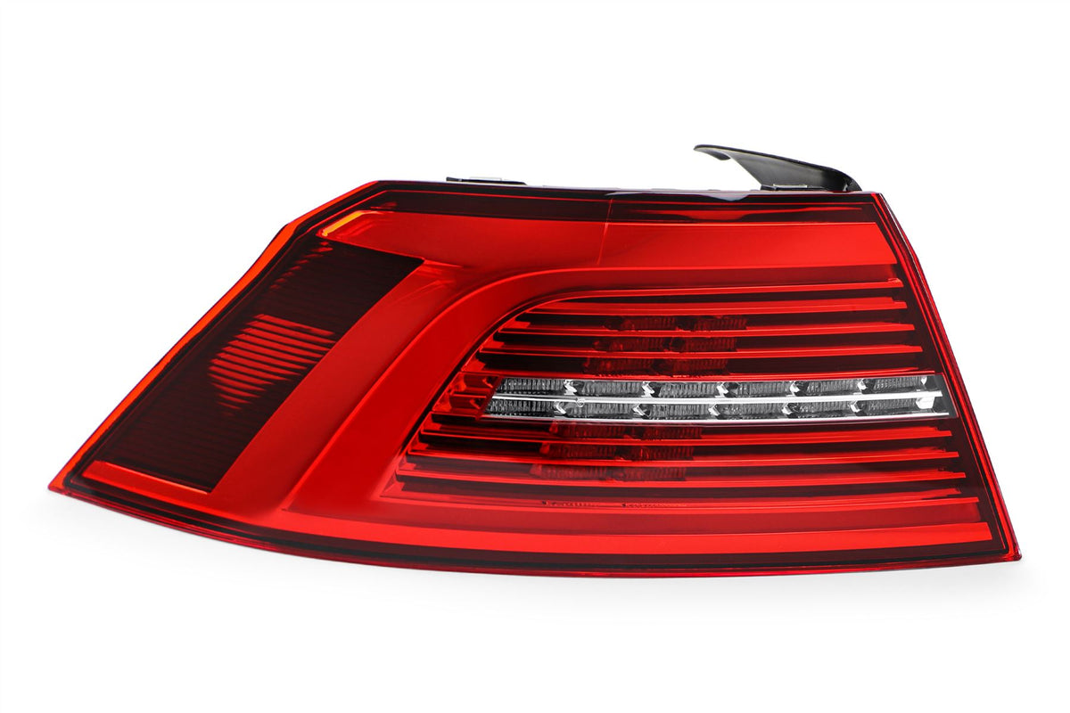 Volkswagen Passat Right Rear Light, Magneti Marelli OEM, OEM 3G5945207C, MPN LLM542