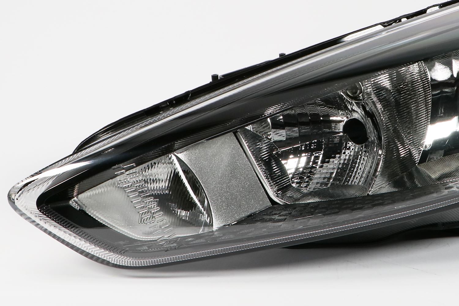 Hella DRL Left Headlight for Ford, OEM quality, OEM 1866244 - View 10