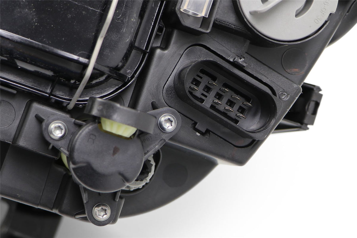 Seat Leon Left Headlight, Valeo OEM, OEM 5F2941005 - View 11