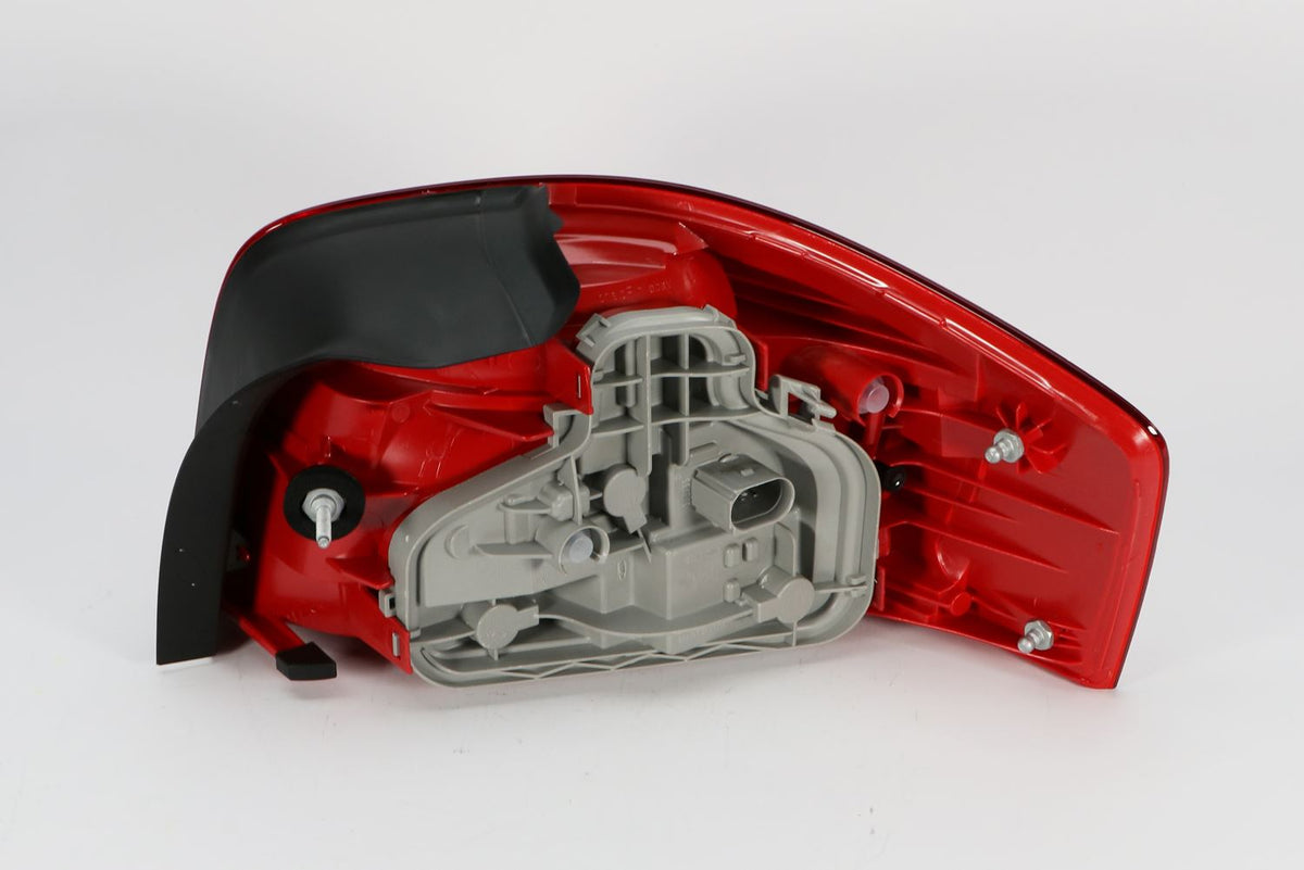 Audi A3 Left Rear Light, Magneti Marelli OEM, OEM 8P3945095A - View 9