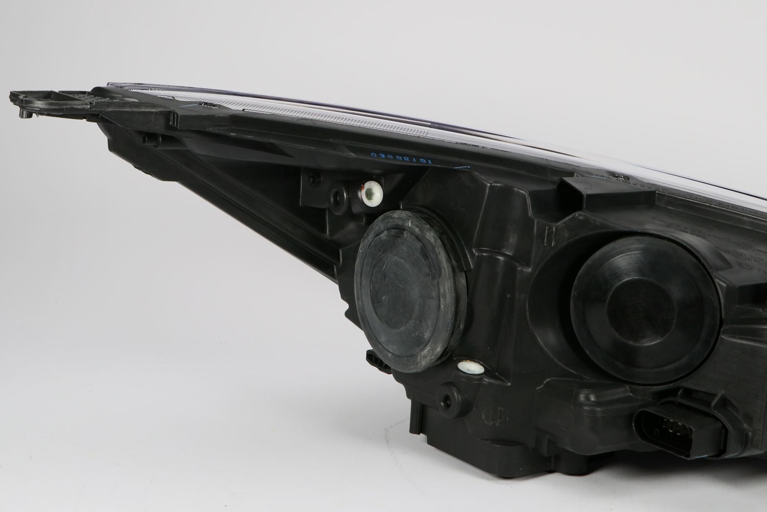 Hella Left Headlight for Ford, OEM quality, OEM 1866250 - View 12