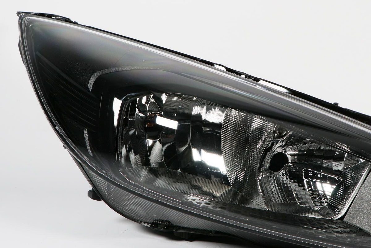 Hella DRL Right Headlight for Ford, OEM quality, OEM 1866230 - View 4