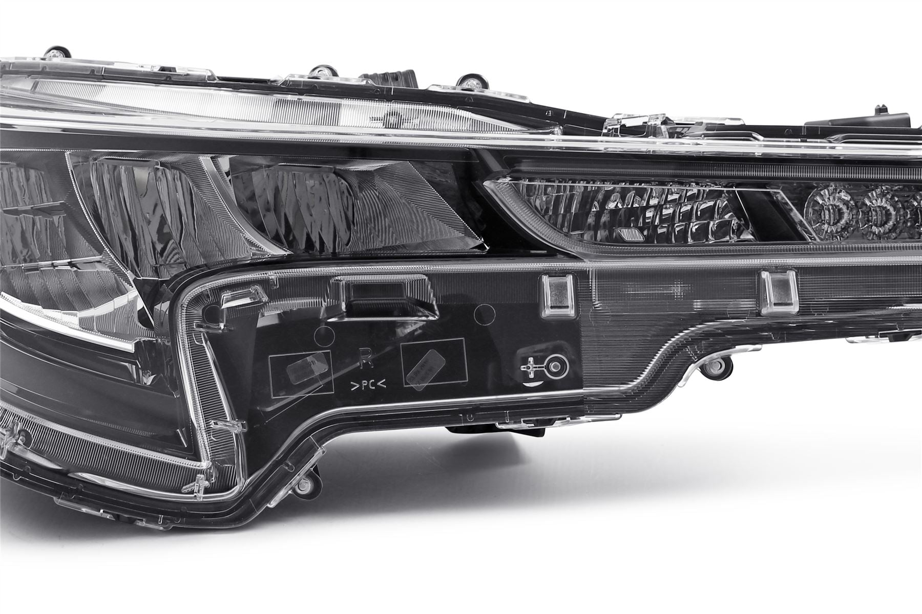 Toyota Corolla Right Headlight, Valeo OEM, OEM 8111002T00 - View 11