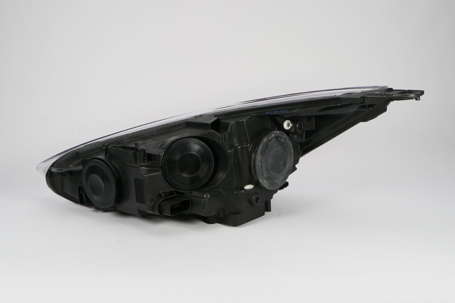 Hella Right Headlight for Ford, OEM quality, OEM 1866237 - View 6