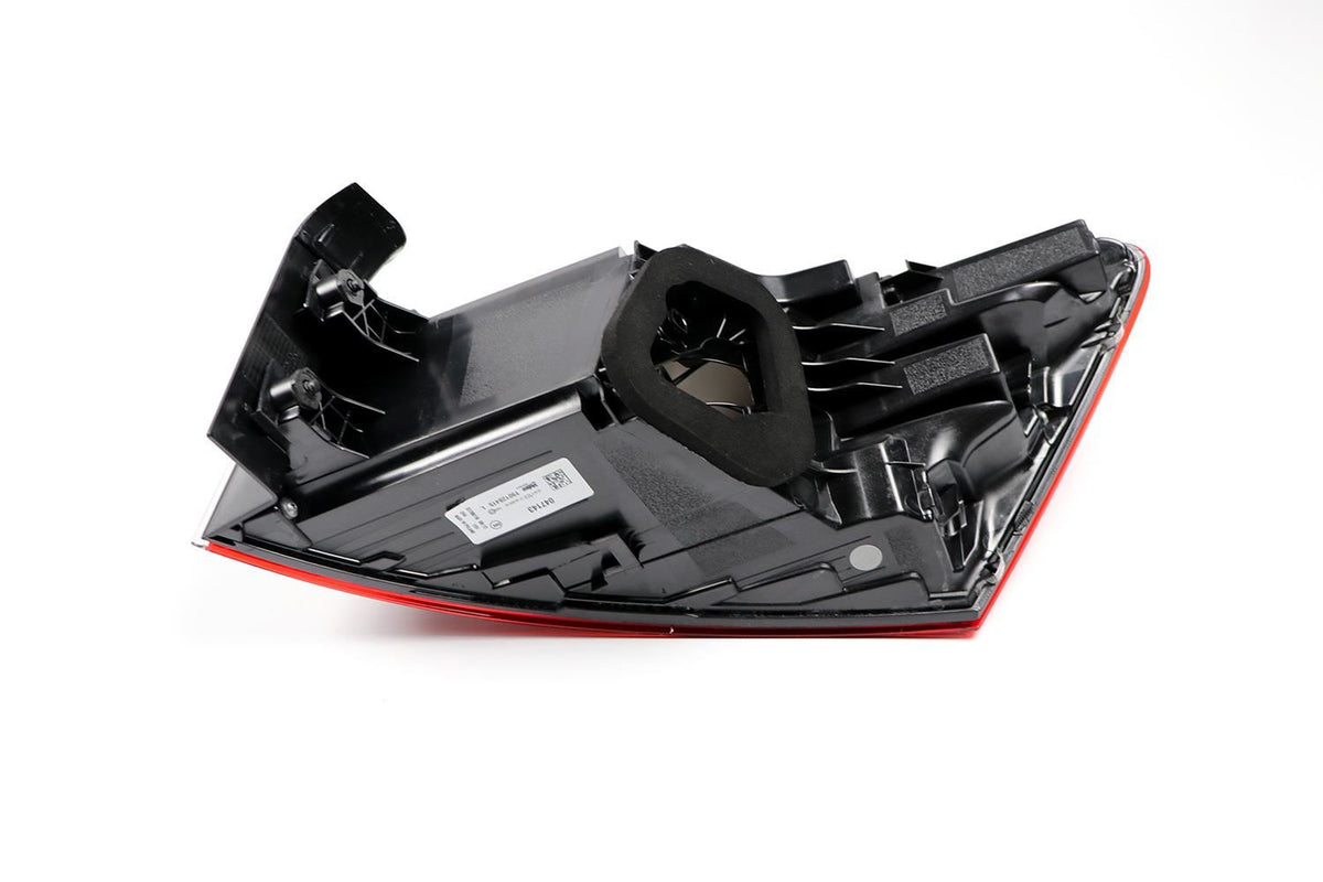 Skoda Kodiaq Left Rear Light, Valeo OEM, OEM 565945207A - View 11
