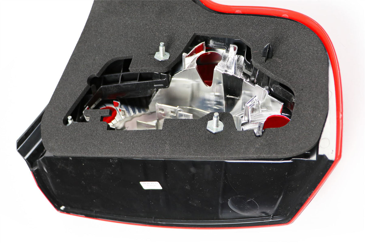 Volvo C30 Left Rear Light, Magneti Marelli OEM, OEM 31213917 - View 12