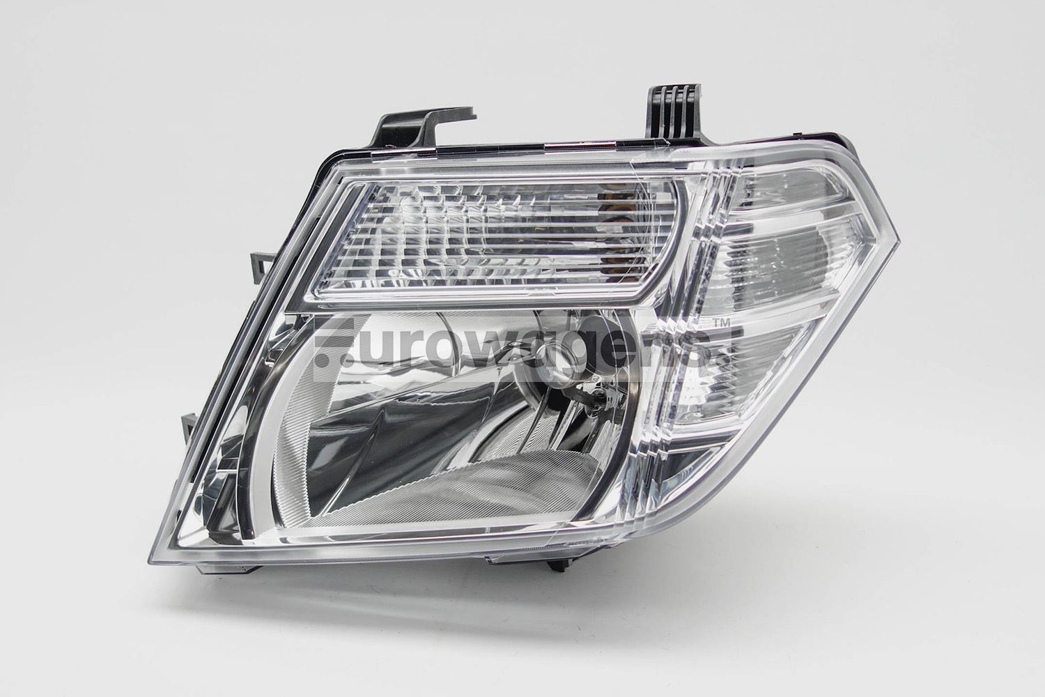 Hella Left Headlight for Nissan, OEM quality, OEM 260605X00B, MPN 1LE 238 055-031