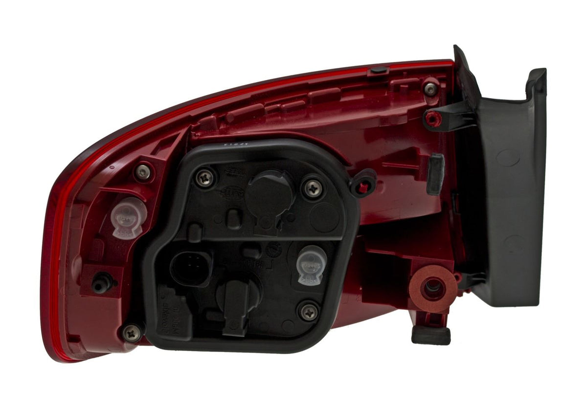 Audi A4 B8 Right Rear Light, Hella OEM, OEM 8K5 945 096 AB - View 5