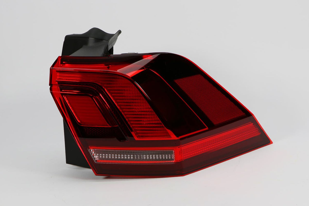 Volkswagen Tiguan Right Rear Light, Hella OEM, OEM 5NA945096C - View 8
