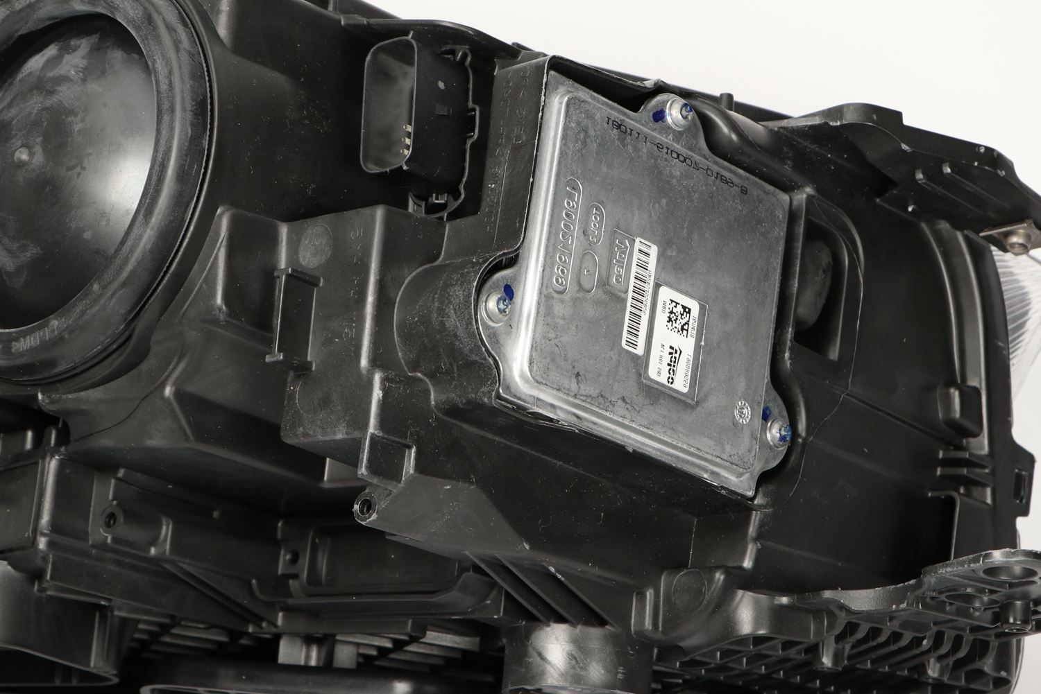 Ford Kuga Left Headlight, Valeo OEM, OEM GV4113W030BG - View 2