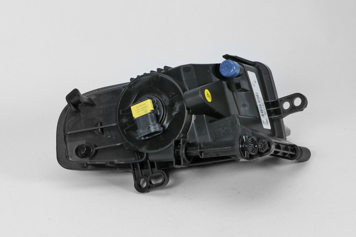 Hella Left Front Fog Light for Audi, OEM quality, OEM 8V0941699D - View 5