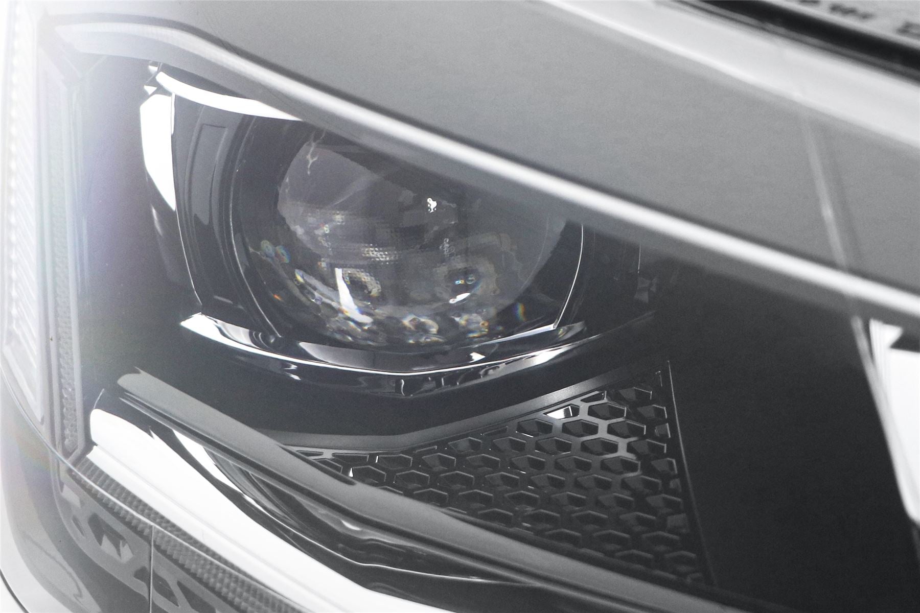 Volkswagen Polo Right Headlight, Valeo OEM, OEM 2G2941774 - View 7