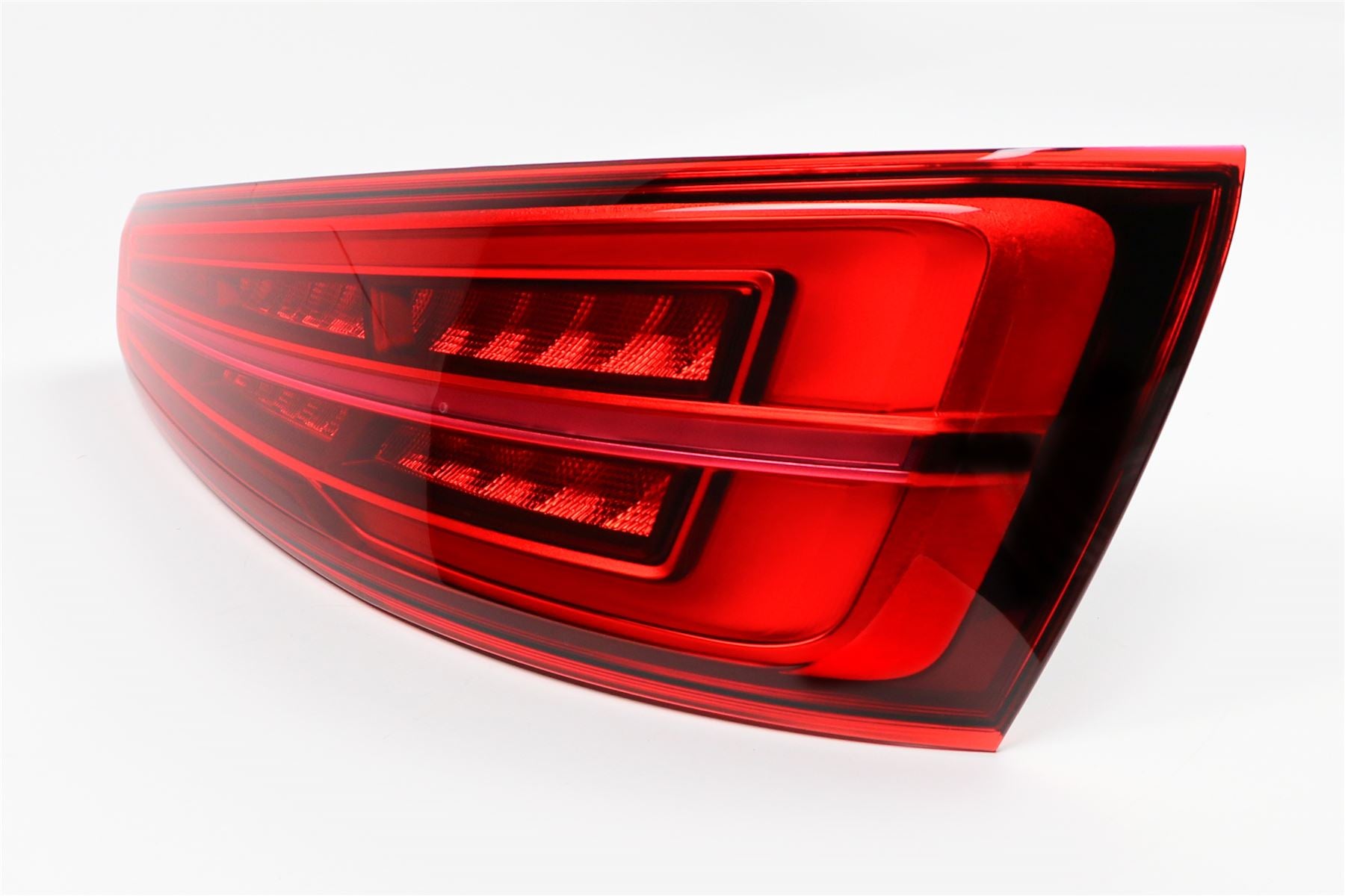 Audi Q3 Right Rear Light, Magneti Marelli OEM, OEM 8U0945094N - View 10