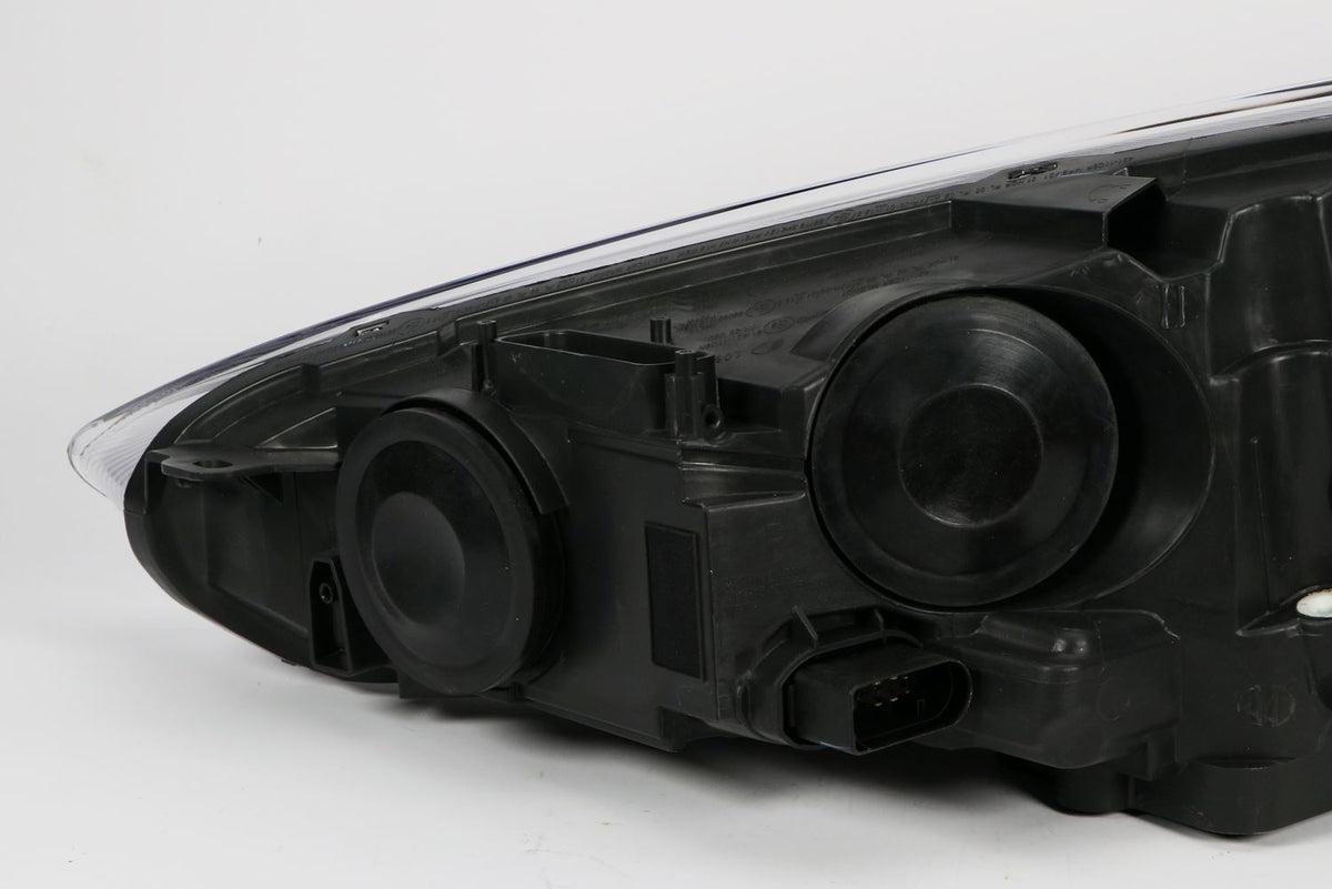 Hella Right Headlight for Ford, OEM quality, OEM 1866237 - View 3