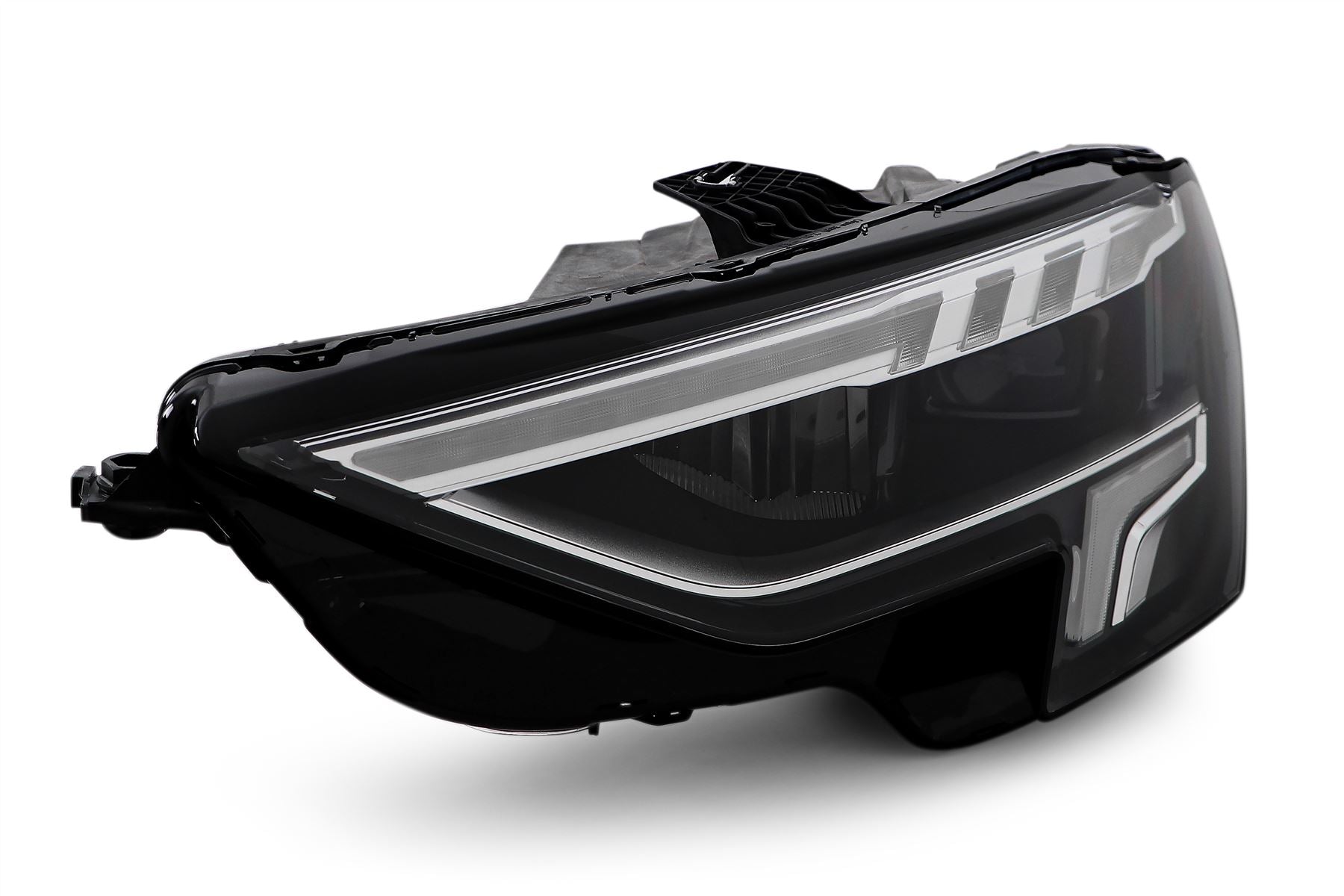 Audi A3 Sportback Left Headlight, Valeo OEM, OEM 8Y0941033A - View 9
